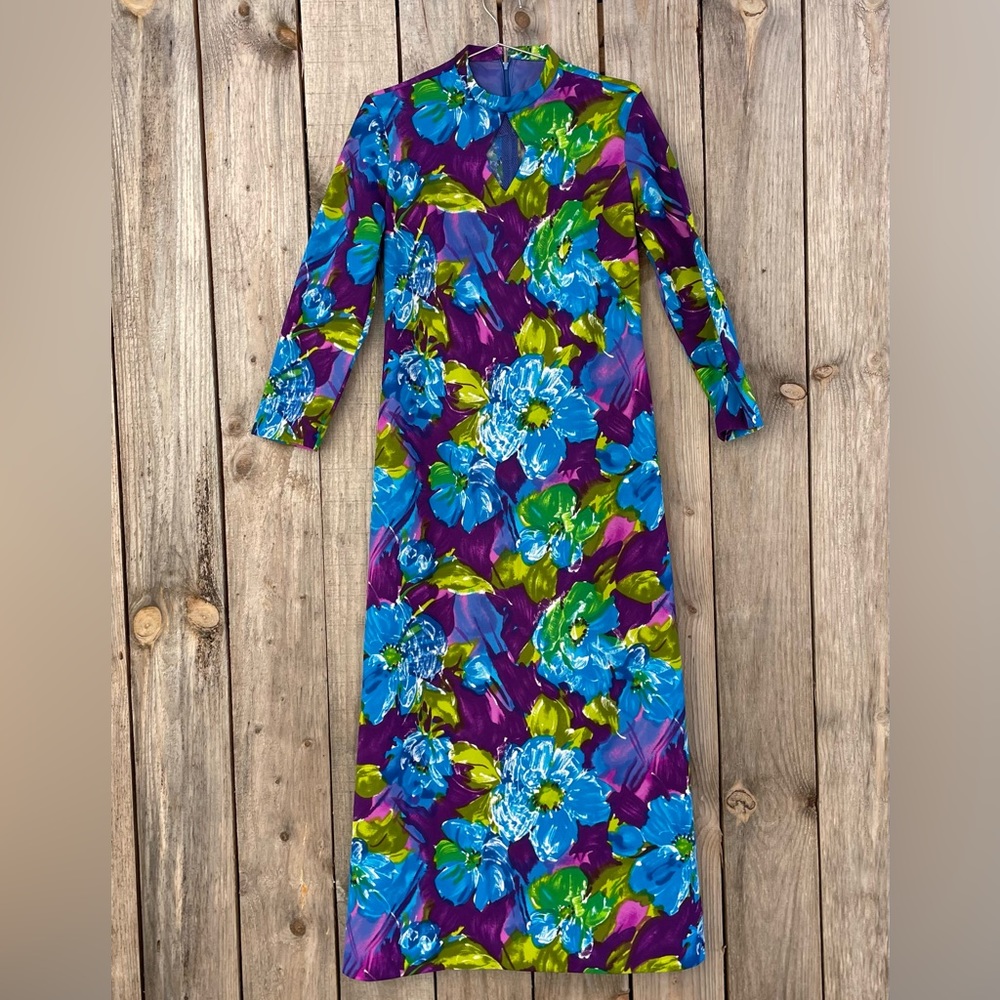 VINTAGE 1960’s floral print maxi dress, women’s size L-XL